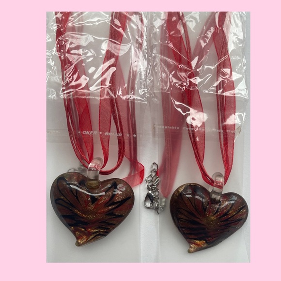 Y2k Glass Heart Pendant Murano style Necklaces
2pcs Ribbon Necklace - Picture 2 of 5